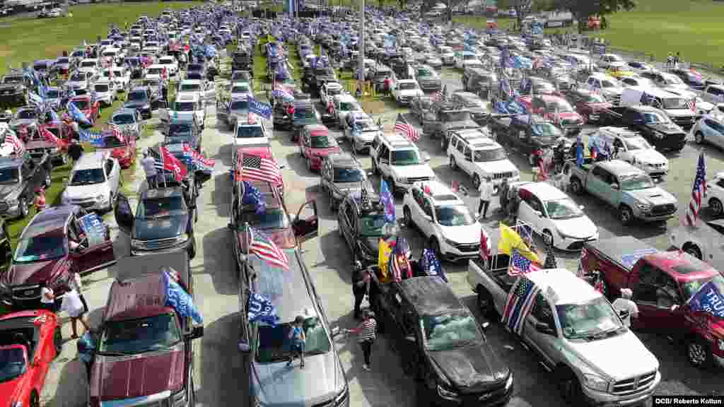 Caravana de apoyo a la reelecci&#243;n del Presidente Donald Trump en Miami.