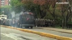 España suspende la venta de material antidisturbios a Venezuela