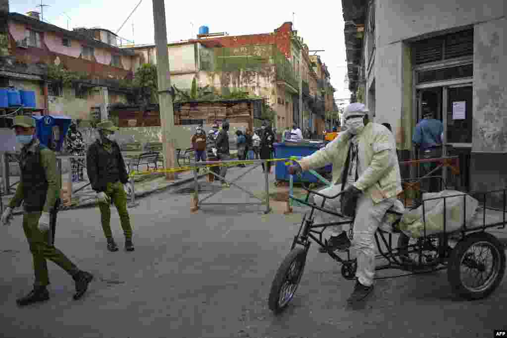 Polic&#237;as controlan &#225;reas en restricci&#243;n por coronavirus